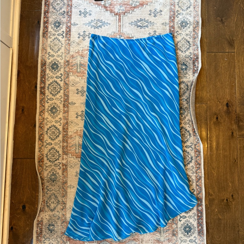 Express Blue and White Wave Maxi Skirt